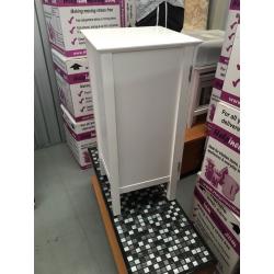 White wood bathroom cabinet