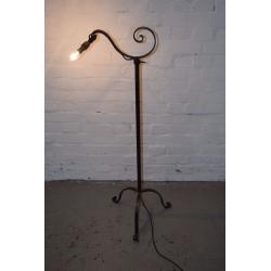 Vintage standard lamp (DELIVERY AVAILABLE)