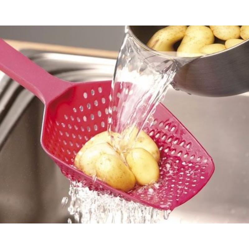 BRAND NEW Colander Scoop