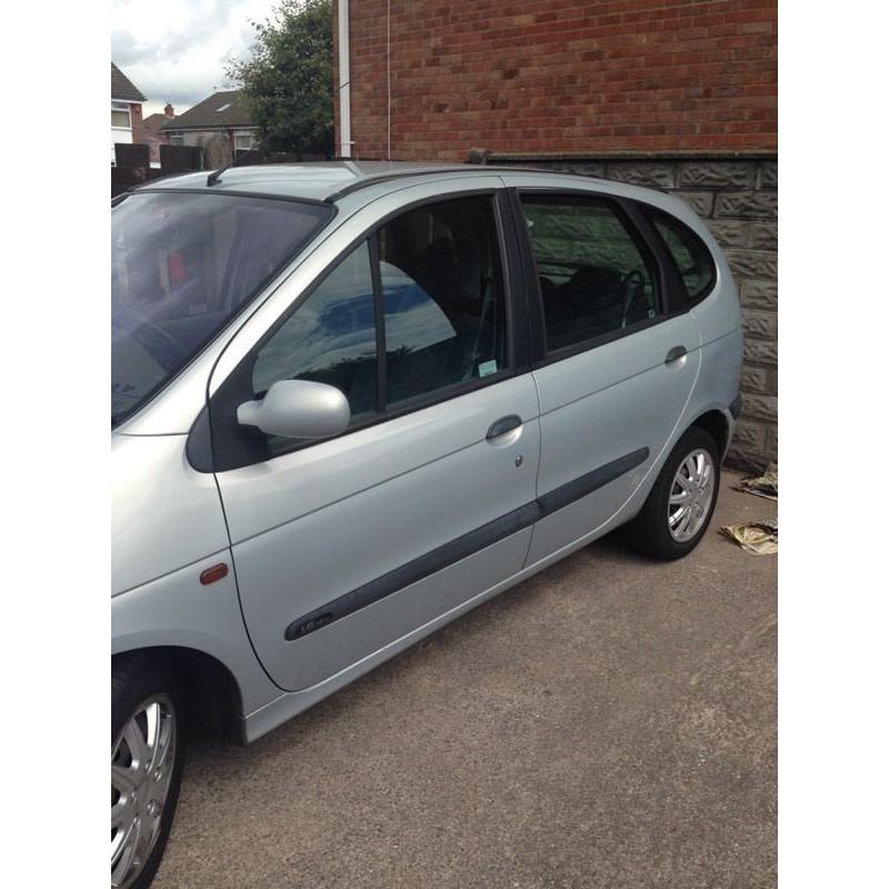 Renault Megane Scenic