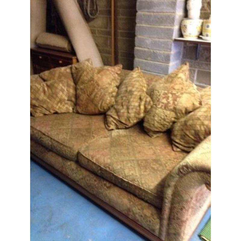 3 and 2 seater sofas