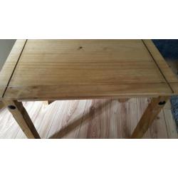 Mexican pine nest tables