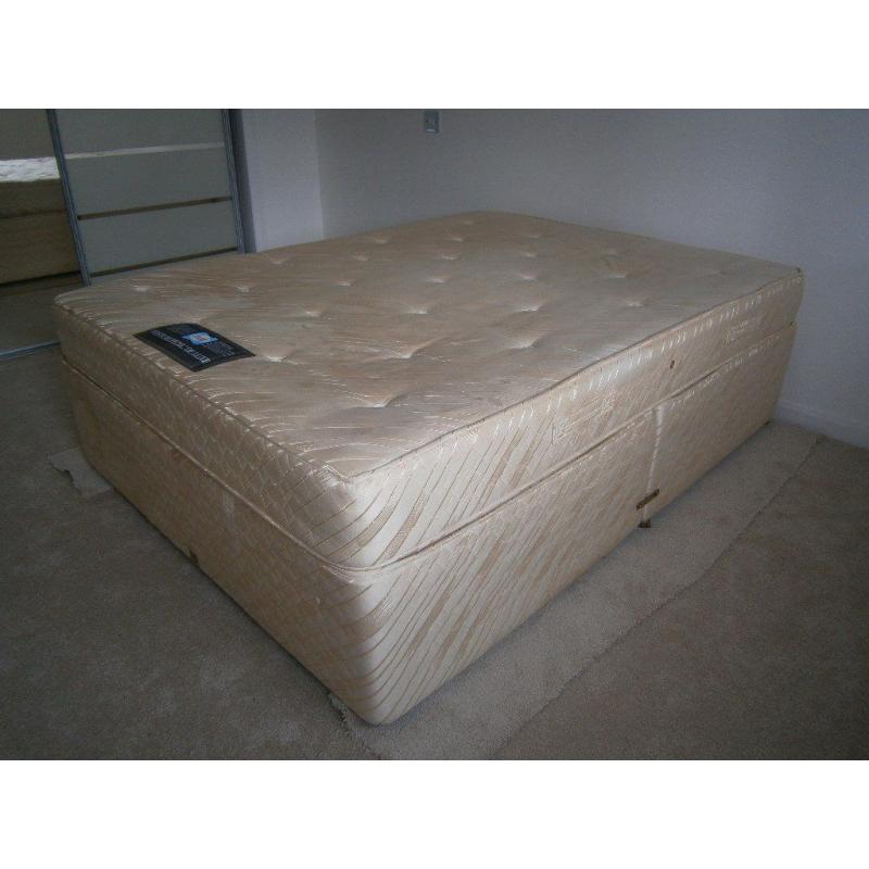 USED KING SIZE SEALY DIVAN BED AND MATCHING MATTRESS