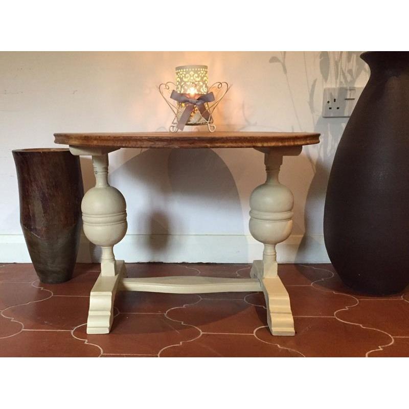 Pretty little solid oak antique coffee table.