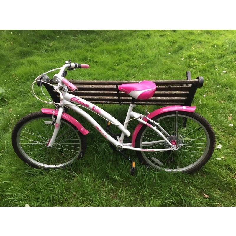 Good condition apollo charm girls bike 24" 6 speed