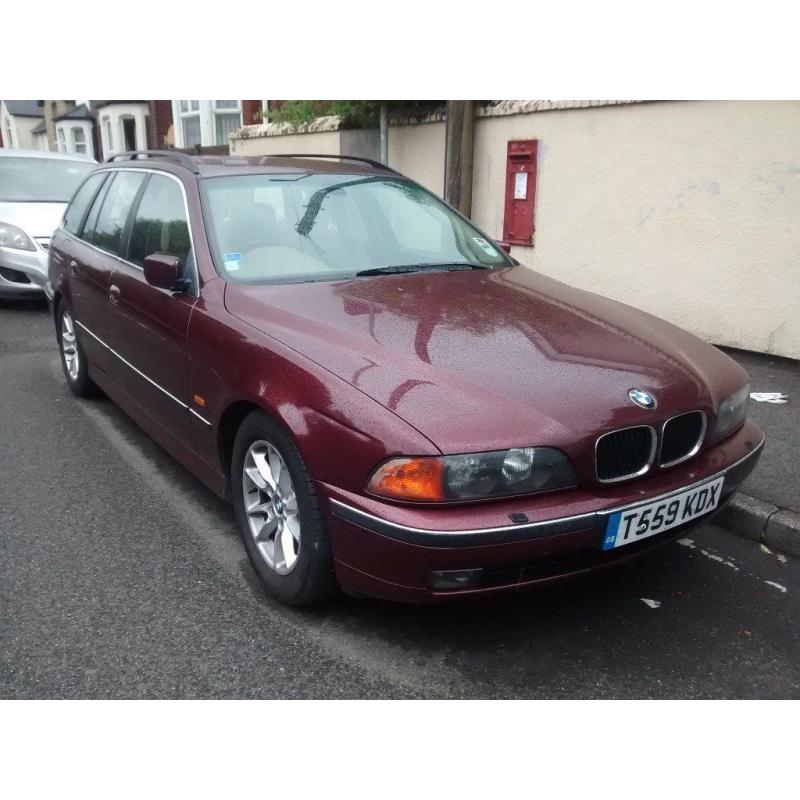 BMW E39 528i Estate .Rare manual transmission. For Sale (1999)