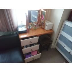 dressing table