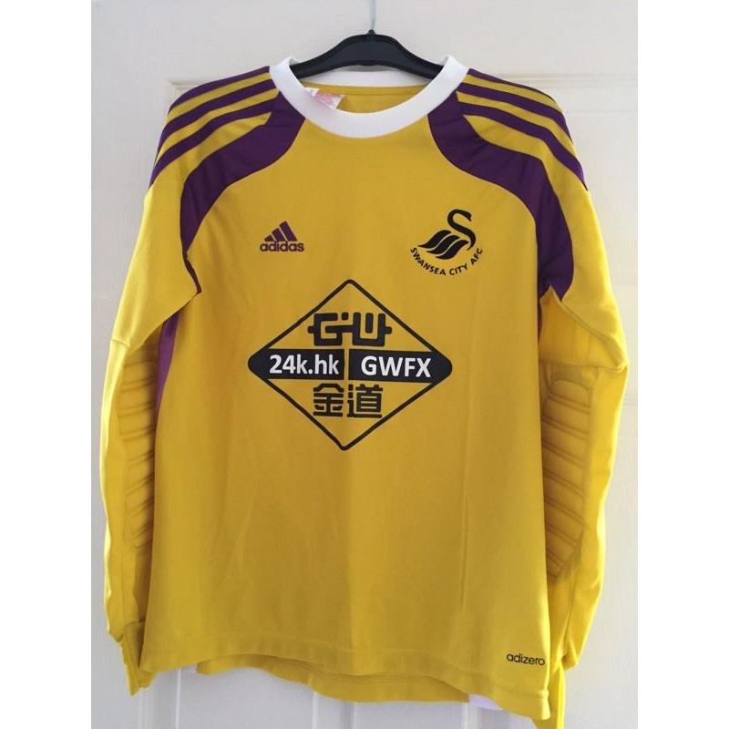 Boys Swansea goalkeeper kit