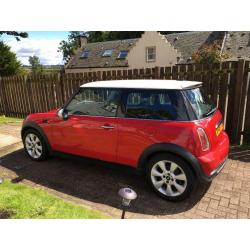 Very good condition Mini Cooper, 2 owners in total. Has new gearbox. Mot till April 2017. 6 disk cd