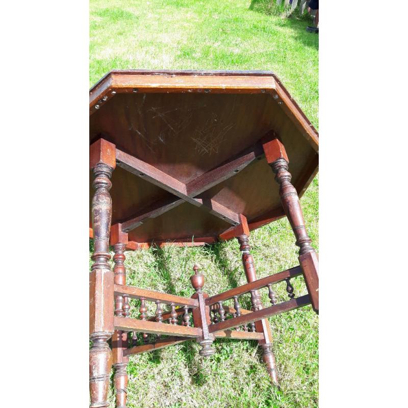 Retro/Vintage Octagonal Table