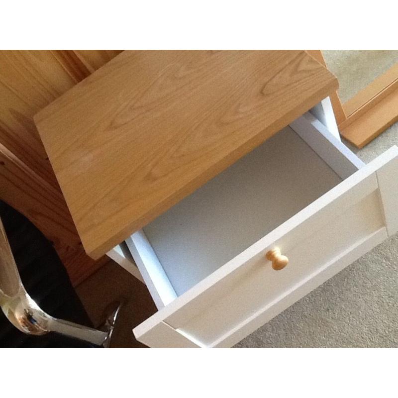 One bedside chest of drawers cabinet table