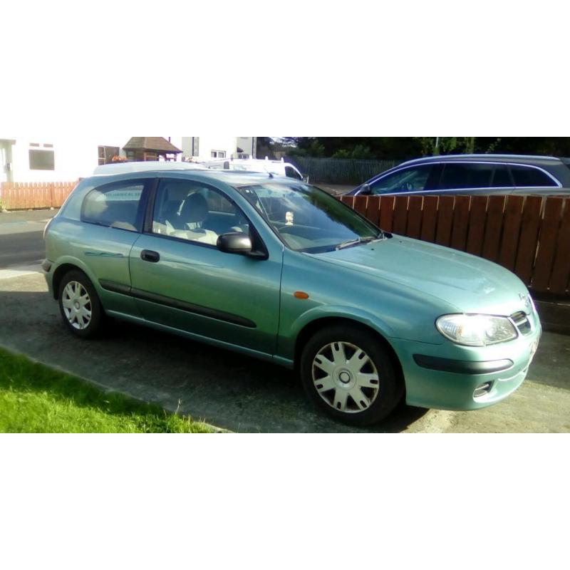 2002 Nissan almera