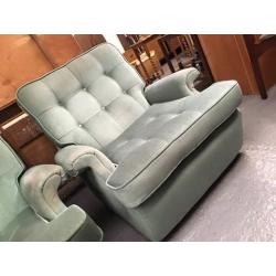 RETRO BUTTON BACK SETTEE + CHAIR - LOVELY SHAPE!