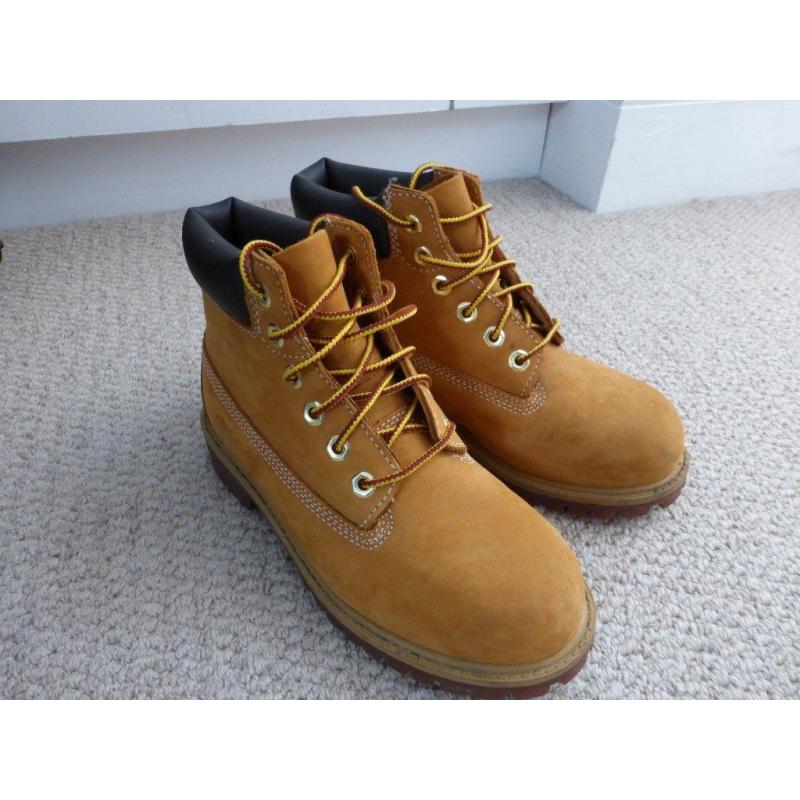 Timberland Kids' 6" Classic Boots UK Size 1