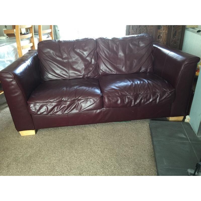 BURGANDY LEATHER SOFA'S