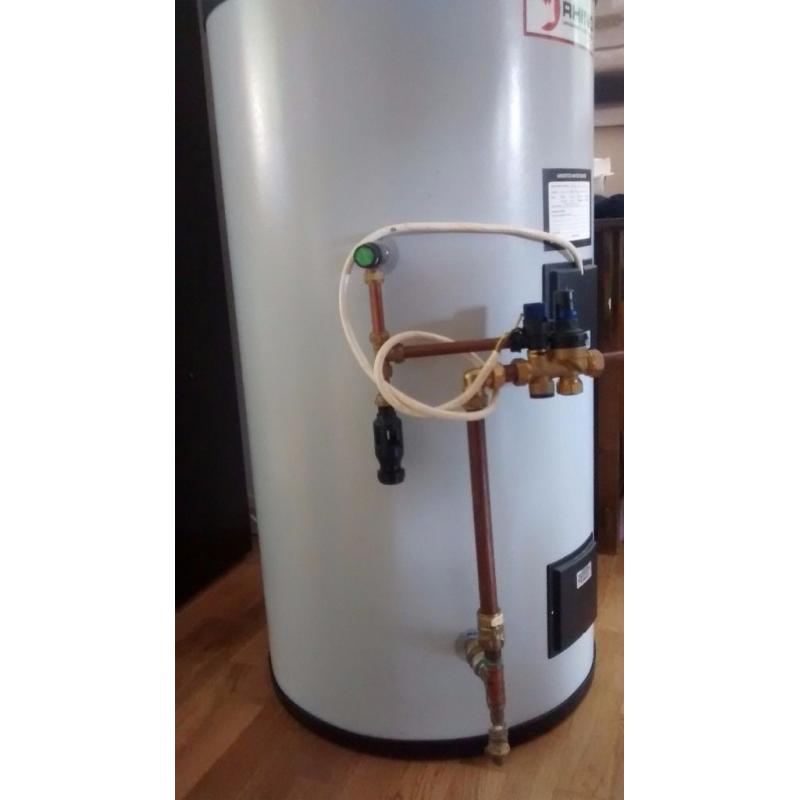 Rhino Unvented Water Heater 150l