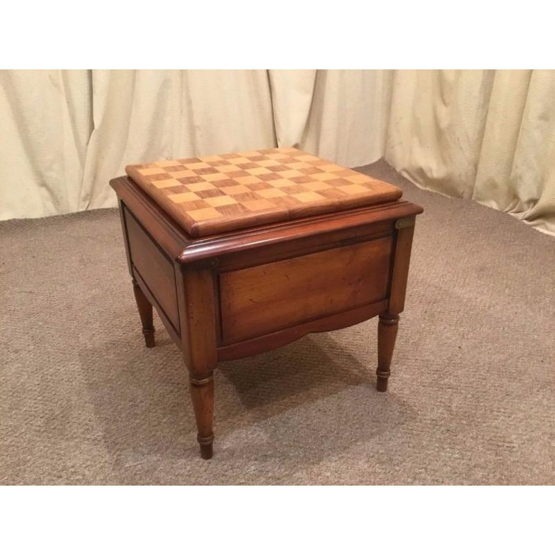 Games Table - Occasional Table - Chess / Cards - Magazine / Newspaper Rack