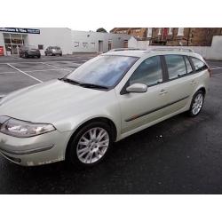 RENAULT LAGUNA 1.8 DYNAMIQUE ESTATE 04 REG MOT JANUARY 2017