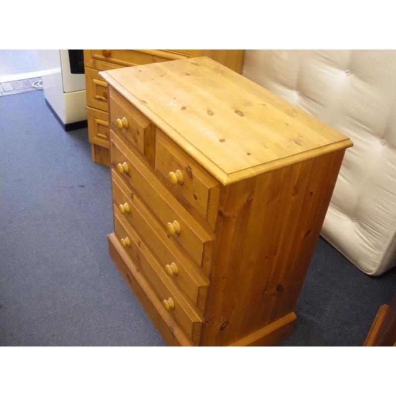 MEDIUM SIZE PINE CHEST OF DRAWERS