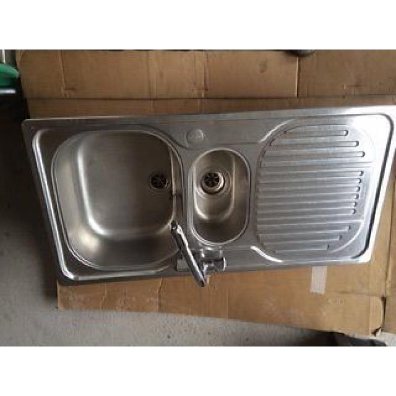 1.5 Bowl Kitchen Sink - Franke