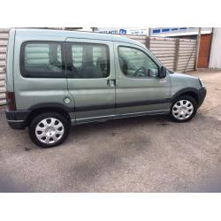 03 PEUGEOT PARTNER DIESEL GREEN COLOUR WITH NEW MOT