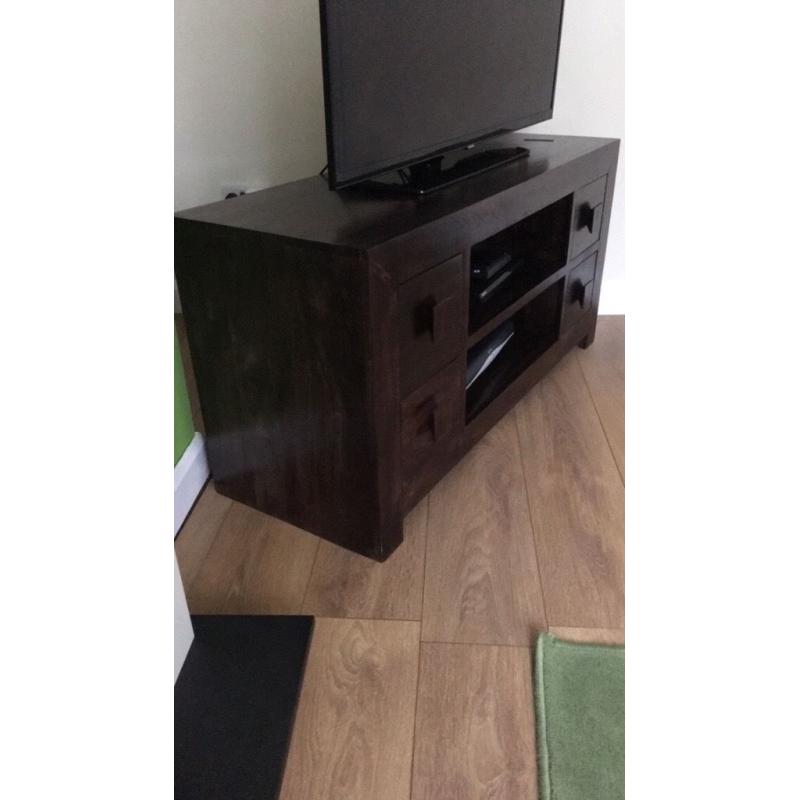 Solid mango hardwood TV unit