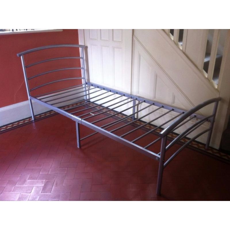 Metal Single Bed / Adult Size / Can Deliver