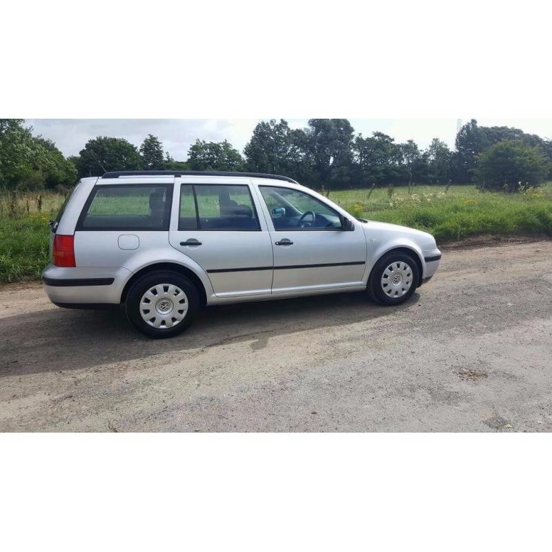 VOLKSWAGEN GOLF 1.6 S ESTATE 2003. ONLY 74,724 MILES, 2 PREVIOUS OWNERS. MOT FEBRUARY 2017.