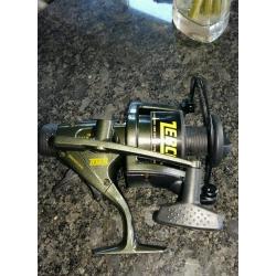 Zebco Trophy Fishing Reel