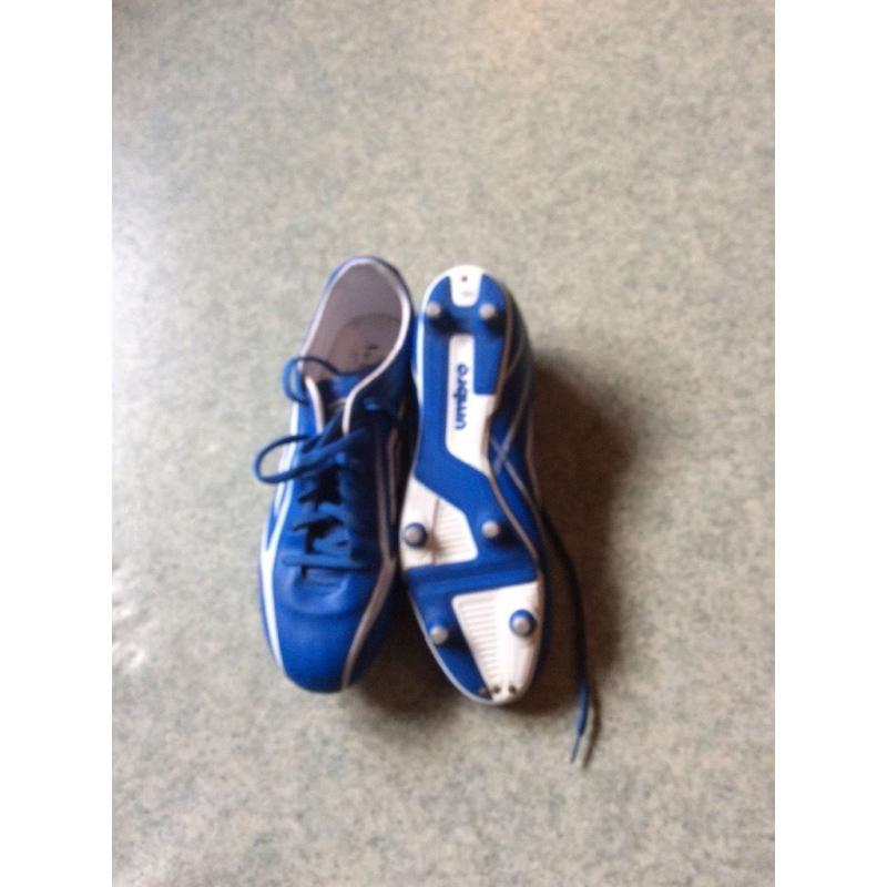 Football boots size 11