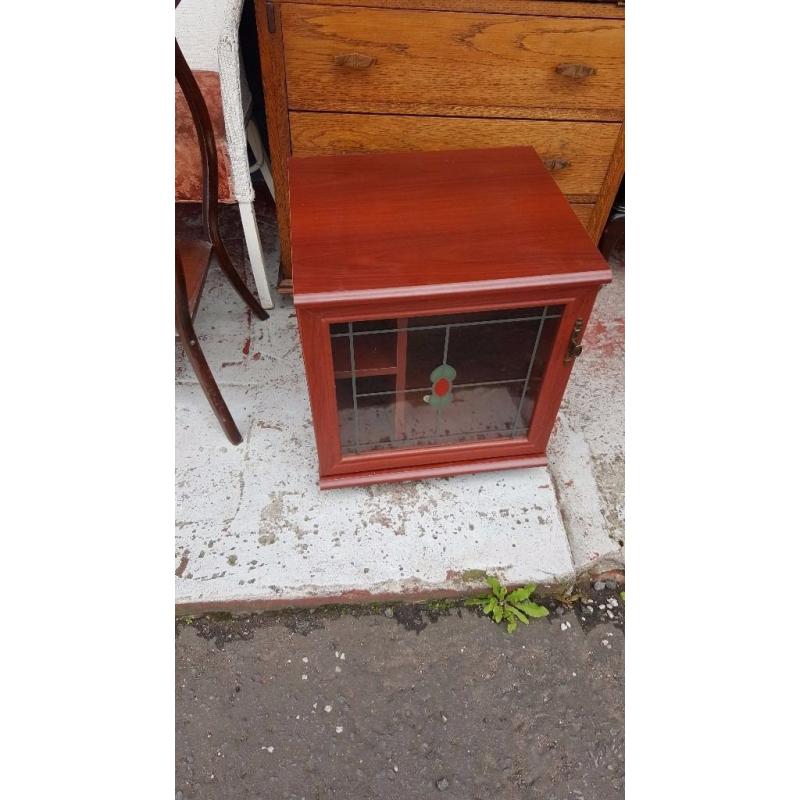 Small Vintage Display Unit in Excellent Condition