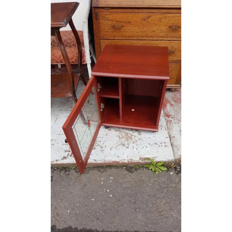 Small Vintage Display Unit in Excellent Condition