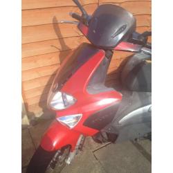 Gilera 125 moped