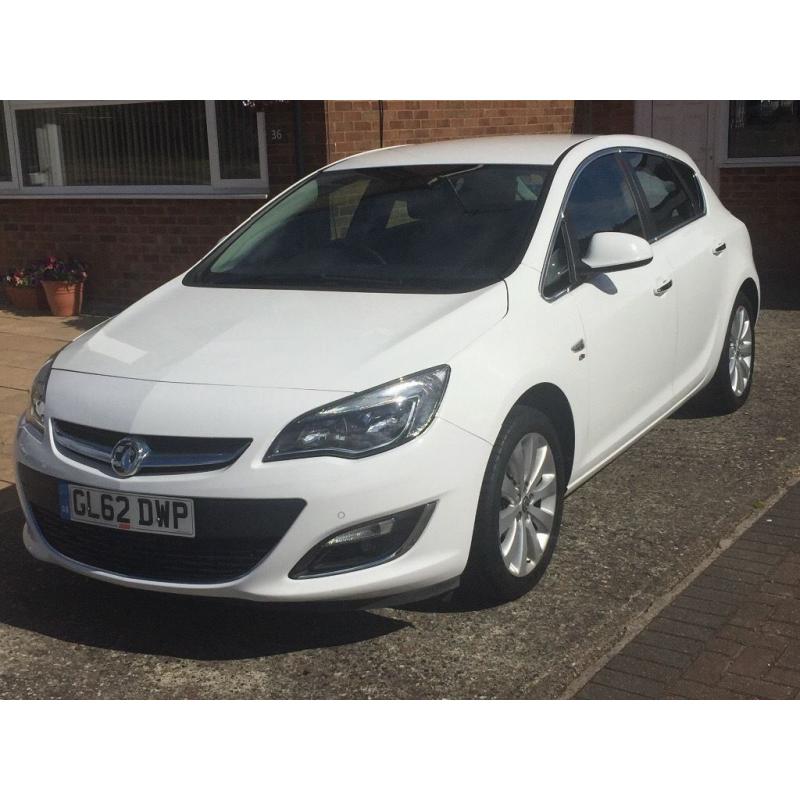 Lovely Automatic Astra Elite 2012 1.6 16v