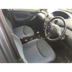 Toyota Yaris 2004 fsh