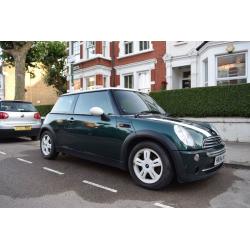 Mini Cooper 1.6 2005 for Sale - Low milage. Green