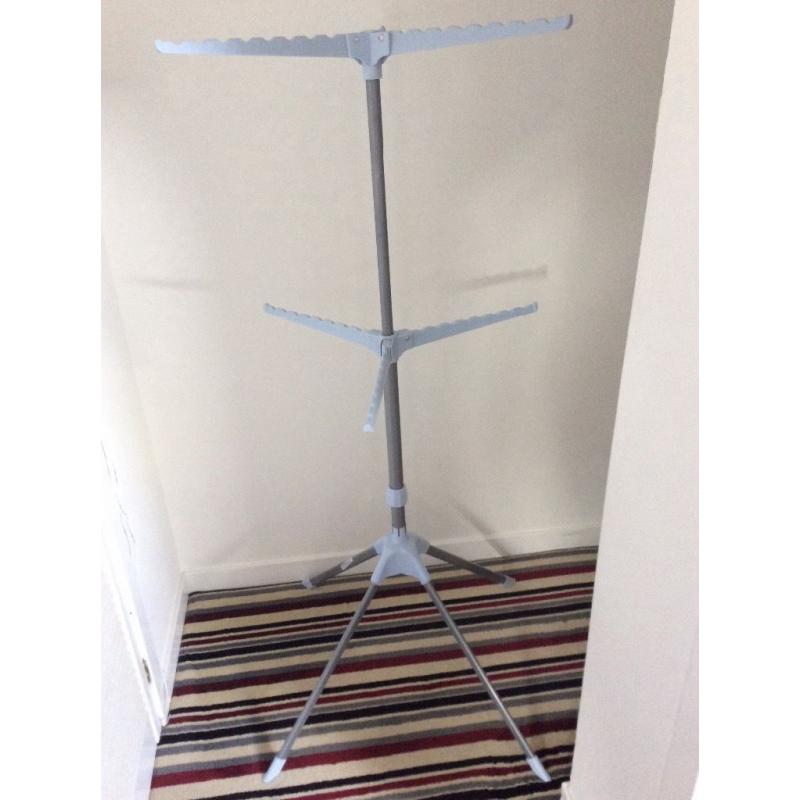 Hang up and fold away clothes airer