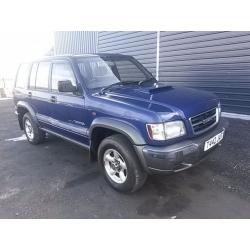 breaking isuzu trooper diesel 4x4 3.1 and 3.0