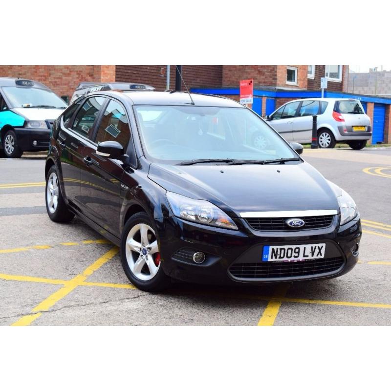 2009 FORD FOCUS ZETEC 1.6 PETROL**3 MONTHS WARRANTY**NEW MOT AND SERVICE**HIGH SPEC