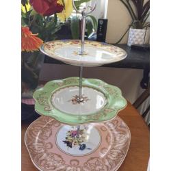 Cake stand vintage style