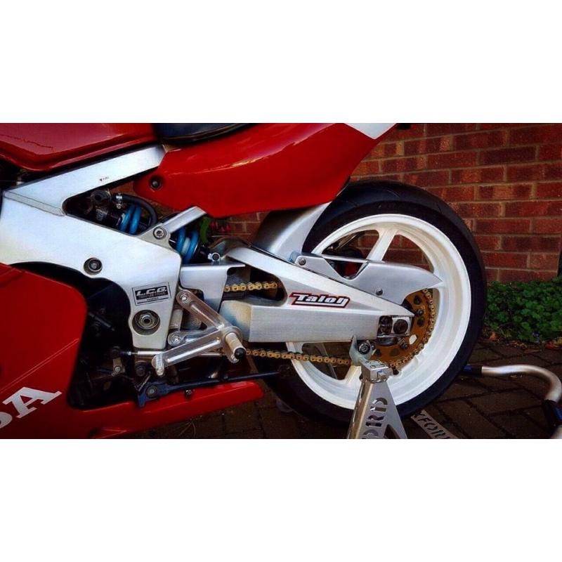 Cbr 400 RR NC29 baby blade