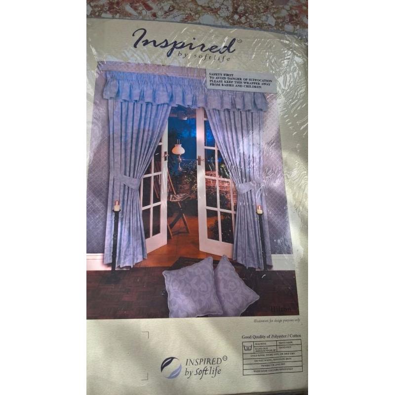 'Softlife' Blue / Flower Effect Curtains (Size 90" x 90"). NEW!