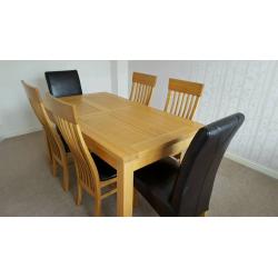 Oak Dining Table and 6 Chairs