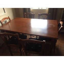 Dining room table and 6 chairs