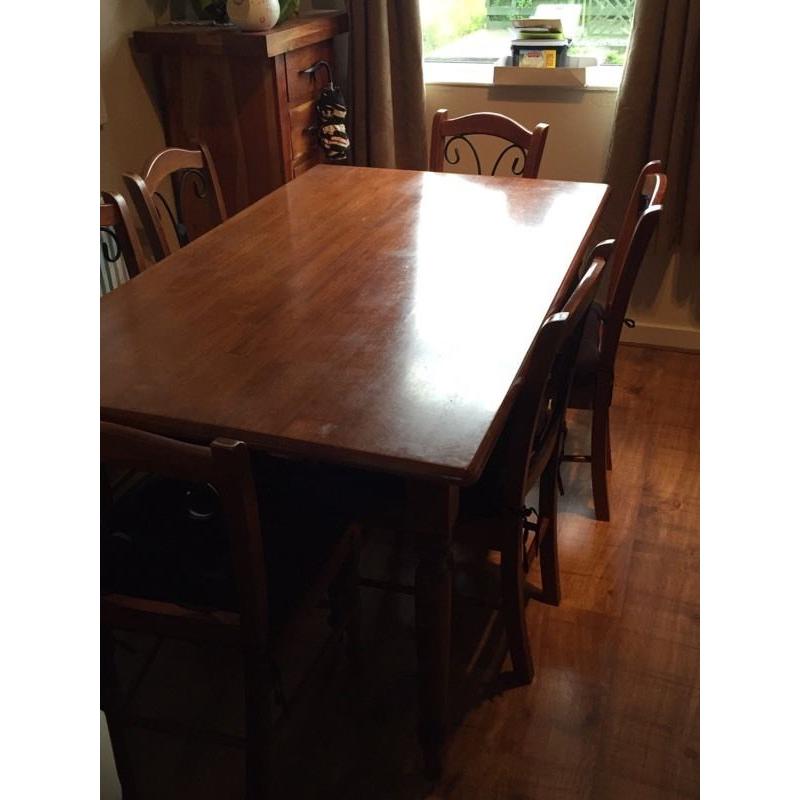 Dining room table and 6 chairs