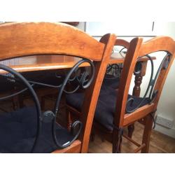 Dining room table and 6 chairs