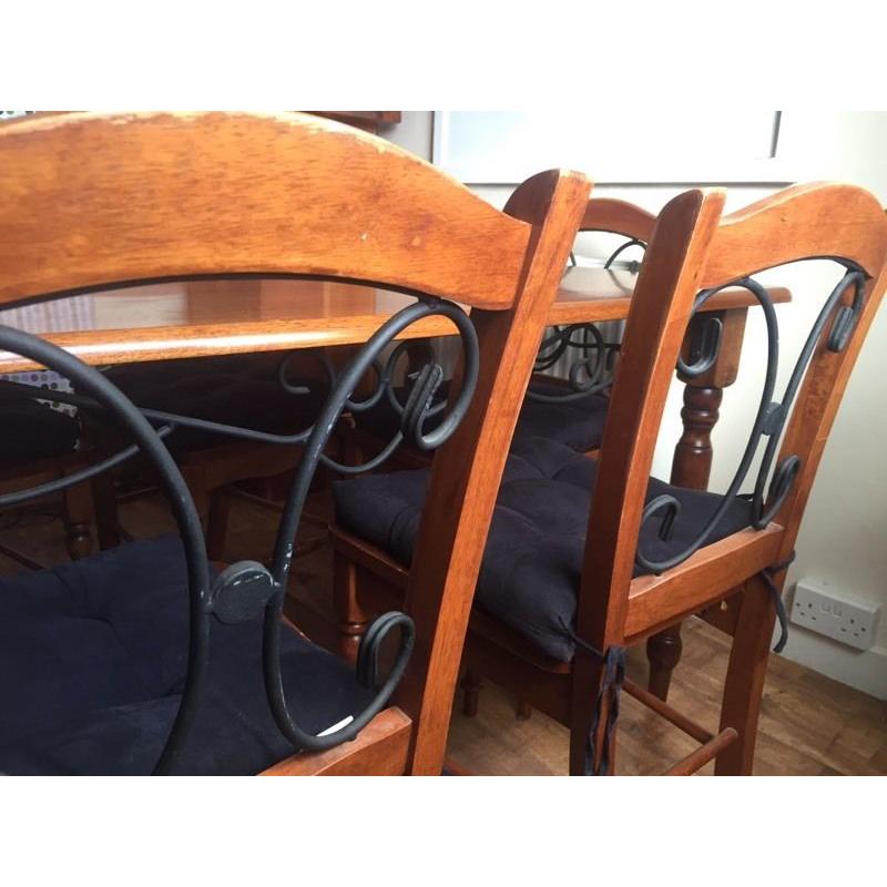 Dining room table and 6 chairs